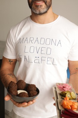 t-shirt maradona