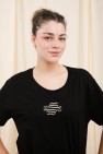 robe tshirt beyond